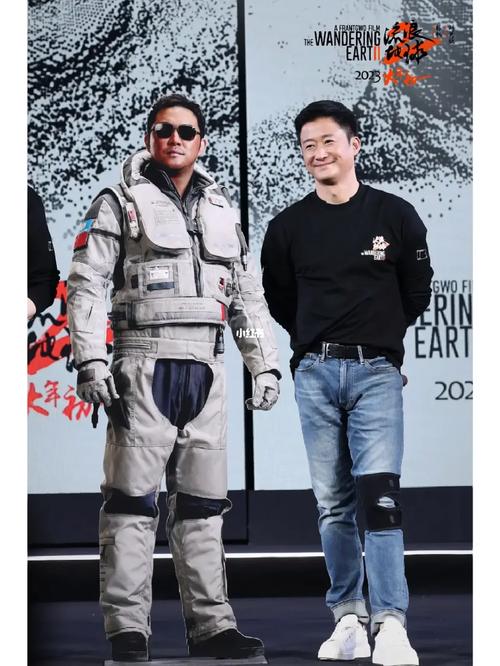澳门一肖一码一待一中和吴京的车又翻了与吴京车子